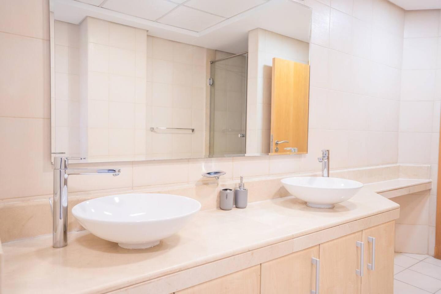 The Palm 602 4br Club Access Dubai