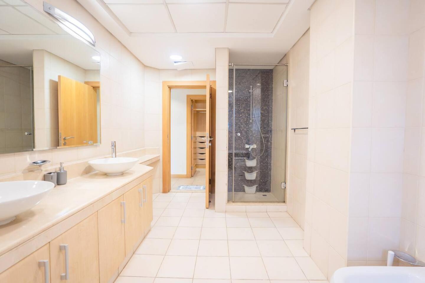 The Palm 602 4br Club Access *