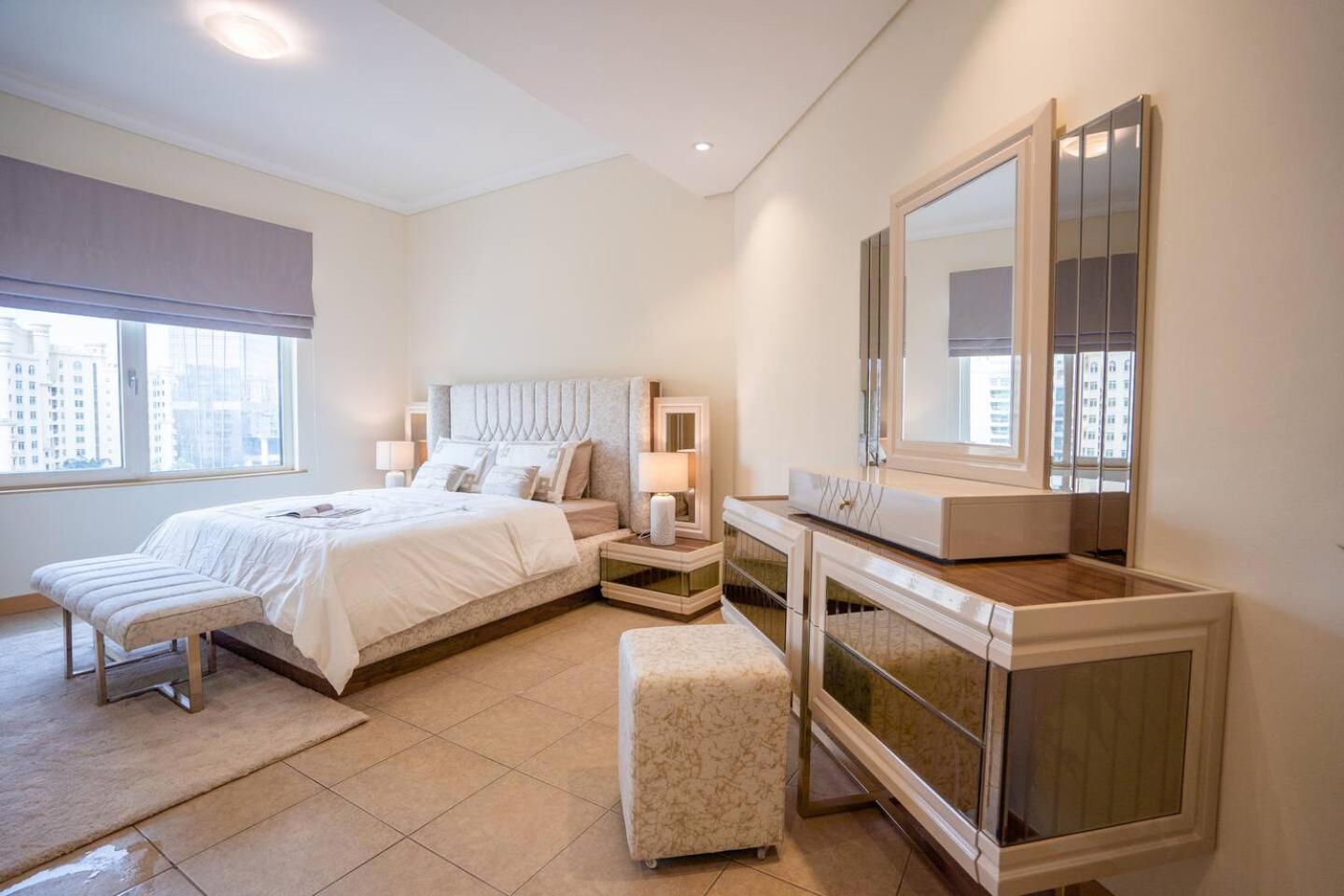 The Palm 602 4br Club Access *