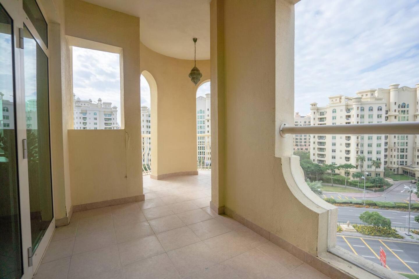 The Palm 602 4br Club Access *